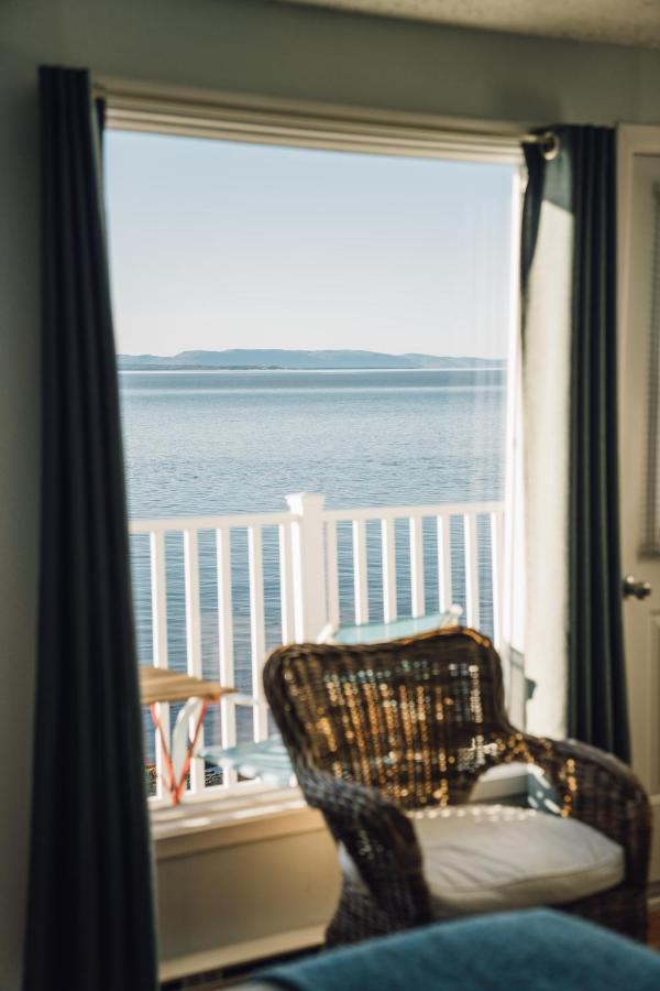 Auberge Sur Mer Notre Dame Du Portage ภายนอก รูปภาพ