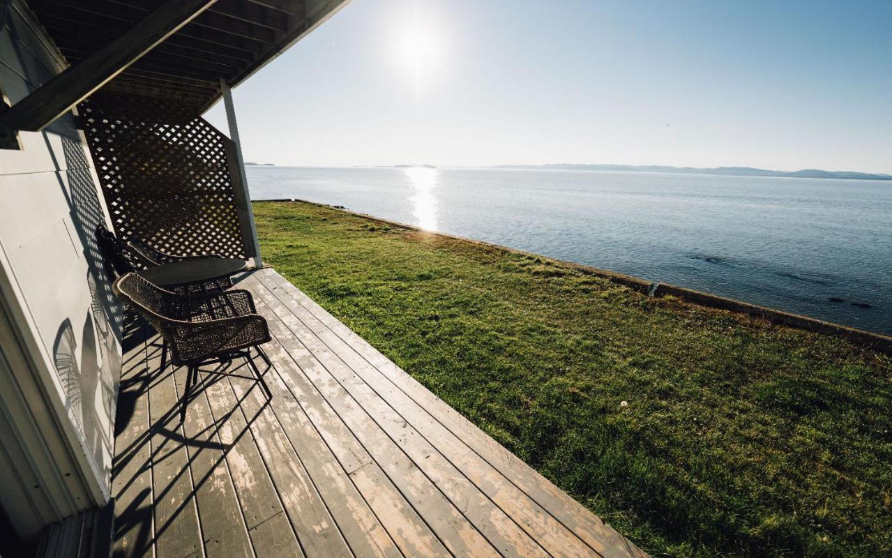 Auberge Sur Mer Notre Dame Du Portage ภายนอก รูปภาพ